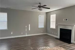 312 Derby Ln, Hope Mills, NC 28348 - Photo 3