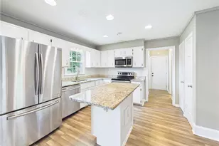3638 Thorndike Dr, Fayetteville, NC 28311 - Photo 3