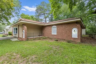 4704 Bent Pine Dr, Fayetteville, NC 28304 - Photo 3