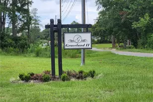 246 Calhoun St, Raeford, NC 28376 - Photo 11