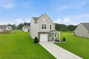 133 Sailfish Pl, Raeford, NC 28376 - Photo 3