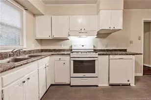 429 Morningside Dr, Fayetteville, NC 28311 - Photo 9