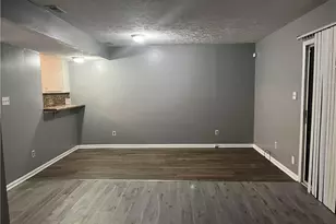 405 Kirkcaldy Ct, Fayetteville, NC 28314 - Photo 3