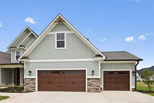 5817 Dottie Cir, Hope Mills, NC 28348 - Photo 3