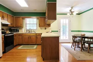 607 Pineknoll Dr, Sanford, NC 27330 - Photo 17