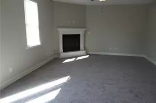 2158 Heathcote Dr, Fayetteville, NC 28314 - Photo 5