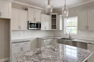 4745 Slew Dr, Hope Mills, NC 28348 - Photo 5