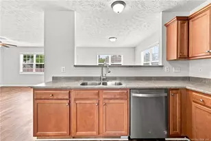 1212 Jereens Creek Rd, Fayetteville, NC 28312 - Photo 15
