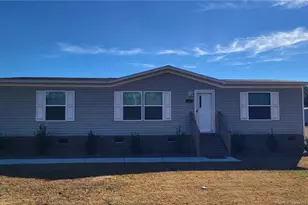 4092 Meadow Rd, Lumberton, NC 28358 - Photo 1