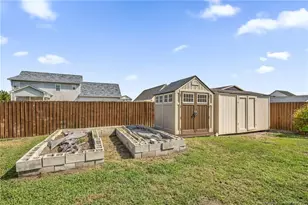 5929 Lillytrotter Dr, Hope Mills, NC 28348 - Photo 35