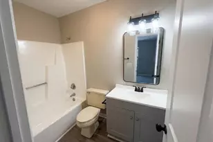 1208 N Forest Dr N, Fayetteville, NC 28303 - Photo 15