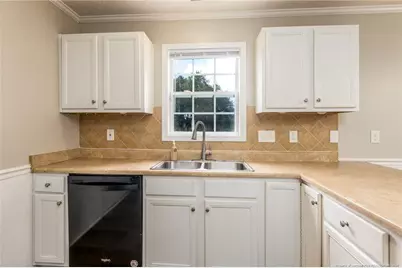 300 Pageant Court, Hope Mills, NC 28348 - Photo 9