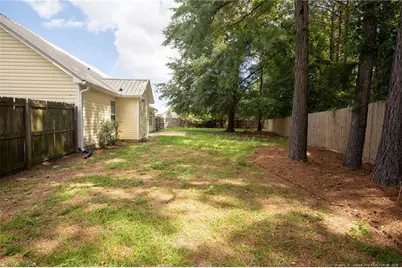 300 Pageant Court, Hope Mills, NC 28348 - Photo 25