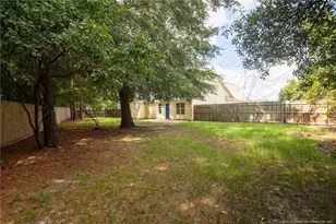 300 Pageant Ct, Hope Mills, NC 28348 - Photo 23