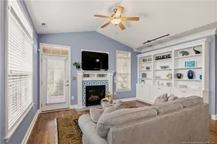 833 Falling Creek Ln, Fayetteville, NC 28304 - Photo 11