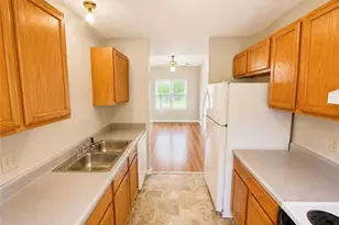 633 Winthrop Ct, Fayetteville, NC 28311 - Photo 5