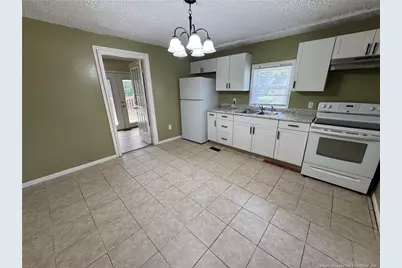 75 Delmar Street, Lumberton, NC 28358 - Photo 9