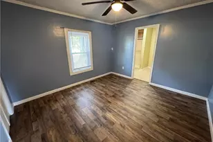 75 Delmar St, Lumberton, NC 28358 - Photo 15