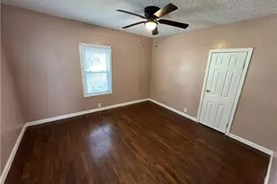 75 Delmar St, Lumberton, NC 28358 - Photo 17