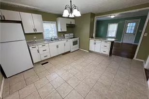 75 Delmar St, Lumberton, NC 28358 - Photo 11