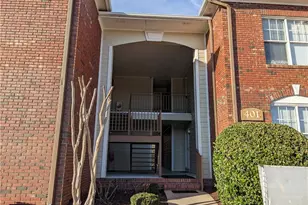 401-2 Meadowland Ct, Hope Mills, NC 28348 - Photo 1
