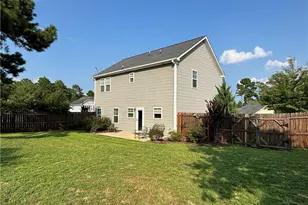 16 Burr Oak Cir, Bunnlevel, NC 28323 - Photo 17