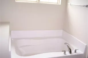 70 Carlisle Pl, Spring Lake, NC 28390 - Photo 13