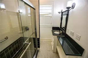 207 W 18th St, Lumberton, NC 28358 - Photo 25