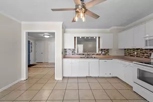 995 Eastman Rd, Fayetteville, NC 28314 - Photo 9