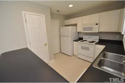 5909 Rivercliff Court, Raleigh, NC 27610 - Photo 7