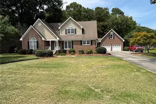 4214 Cricklewood St, Lumberton, NC 28358 - Photo 1