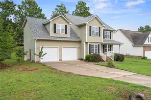 40 Cottonade Cir, Lillington, NC 27546 - Photo 3