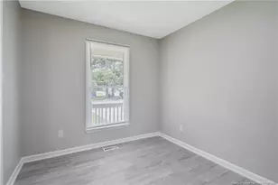 1407 Farwell Dr, Fayetteville, NC 28304 - Photo 7