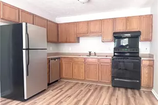 206 Van Buren Dr, Raeford, NC 28376 - Photo 3