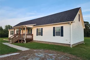 837 M and M St, Elizabethtown, NC 28337 - Photo 37