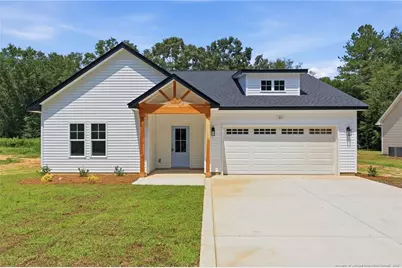 211 E 7th Avenue, Raeford, NC 28376 - Photo 1