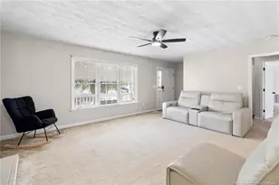 802 Darlington Dr, Fayetteville, NC 28311 - Photo 5