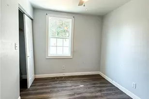 1003 E 8th St, Lumberton, NC 28358 - Photo 3