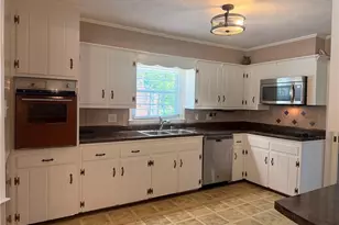 516 E 2nd Ave, Red Springs, NC 28377 - Photo 17