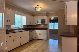 516 E 2nd Ave, Red Springs, NC 28377 - Photo 15