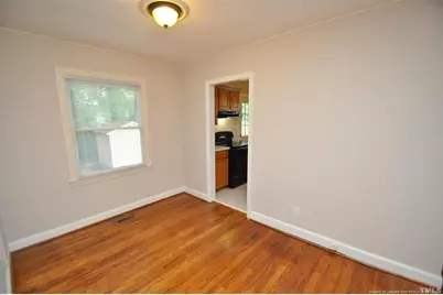 323 E Park Street, Cary, NC 27511 - Photo 7