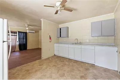 421 Squirrel Street, Fayetteville, NC 28303 - Photo 7