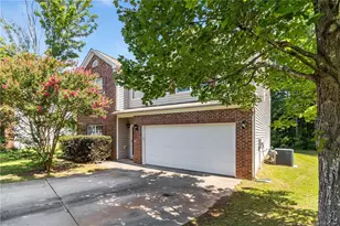 16 Brafferton Ct, Sanford, NC 27330 - Photo 3