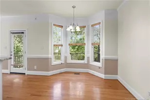 736 Kensington Park Rd, Fayetteville, NC 28311 - Photo 17