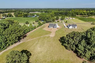 925 Dixie Farm Rd, Sanford, NC 27332 - Photo 5