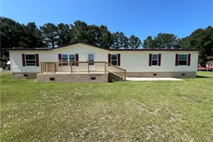 314 Ralph Hunt Blvd, Orrum, NC 28369 - Photo 1
