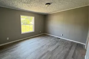 314 Ralph Hunt Blvd, Orrum, NC 28369 - Photo 17
