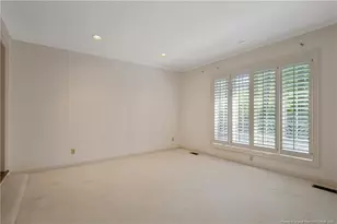 218 Queensberry Dr, Fayetteville, NC 28303 - Photo 9