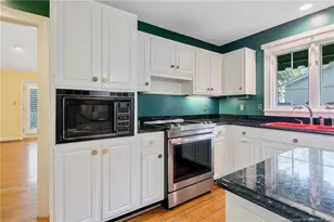 218 Queensberry Dr, Fayetteville, NC 28303 - Photo 19