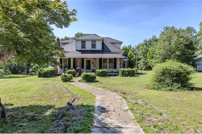 602 E Gertrude Street, Fairmont, NC 28340 - Photo 1